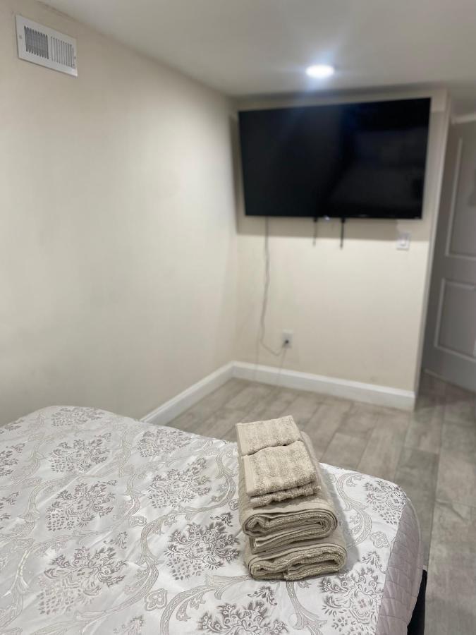 Private Room In South Philly Near Arenas! Φιλαδέλφεια Εξωτερικό φωτογραφία